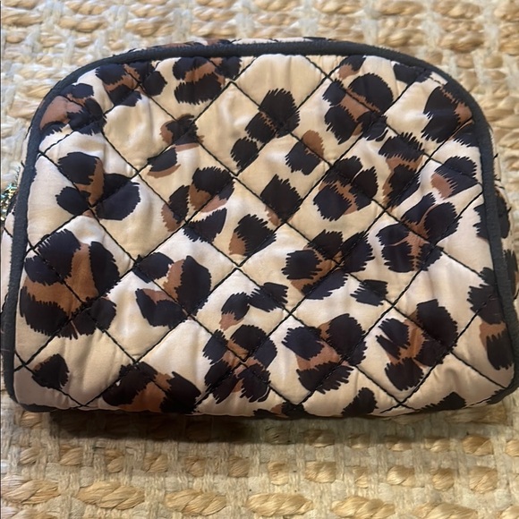 Betsey Johnson Leopard Print Quilted Women's Bag - Picture 4 of 5